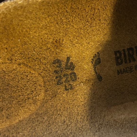 Girls Birkenstock rose gold sandals size 34 - Picture 7 of 8